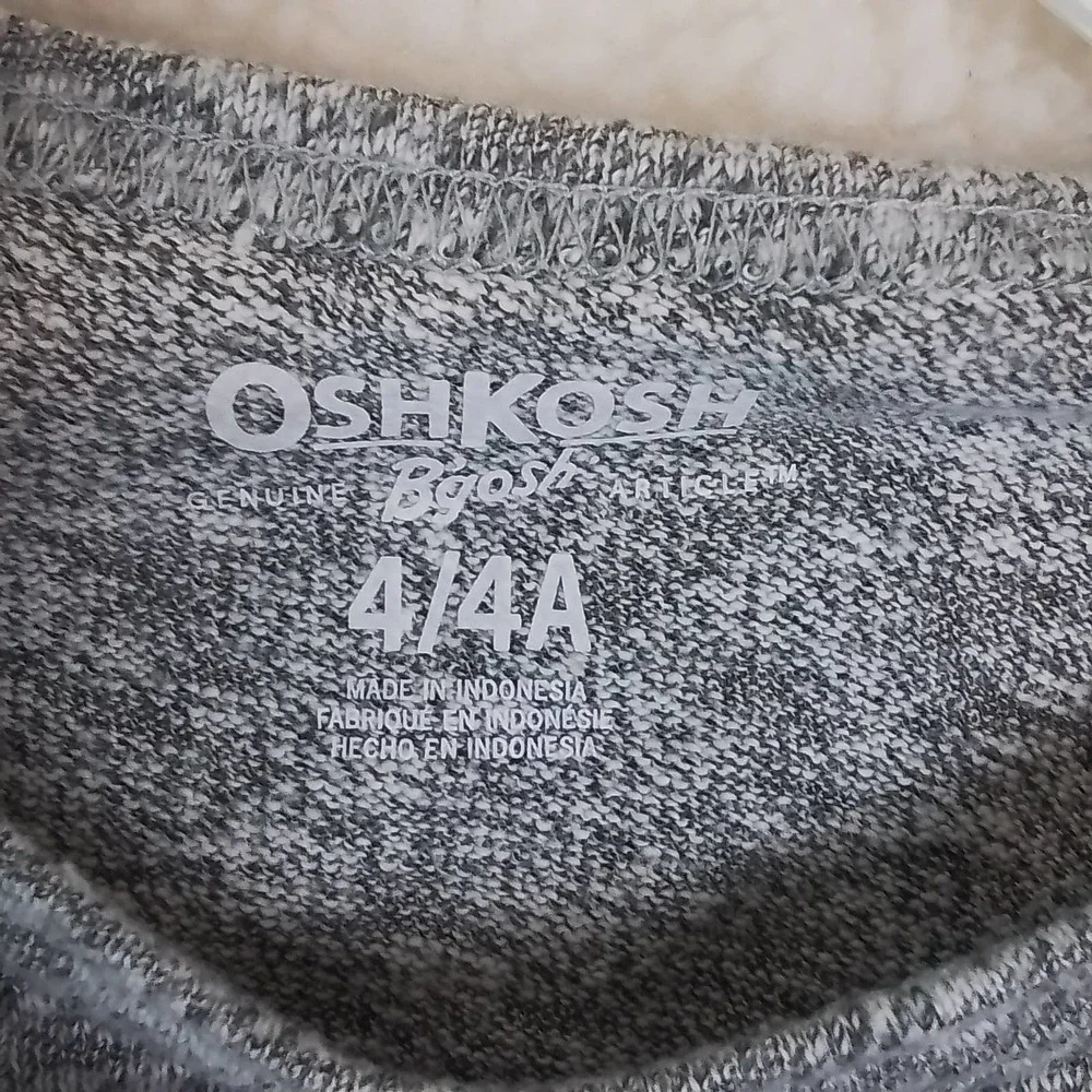 OshKosh Long Sleeve Knit Tee‎ T-Shirt Size 4 in Heathered Gray w/ Red